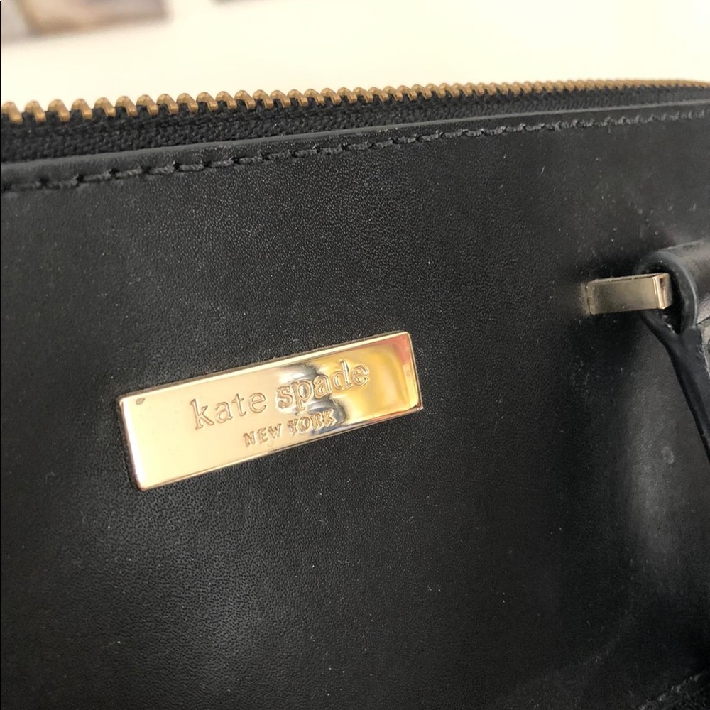Handbag - Picture 2 of 5